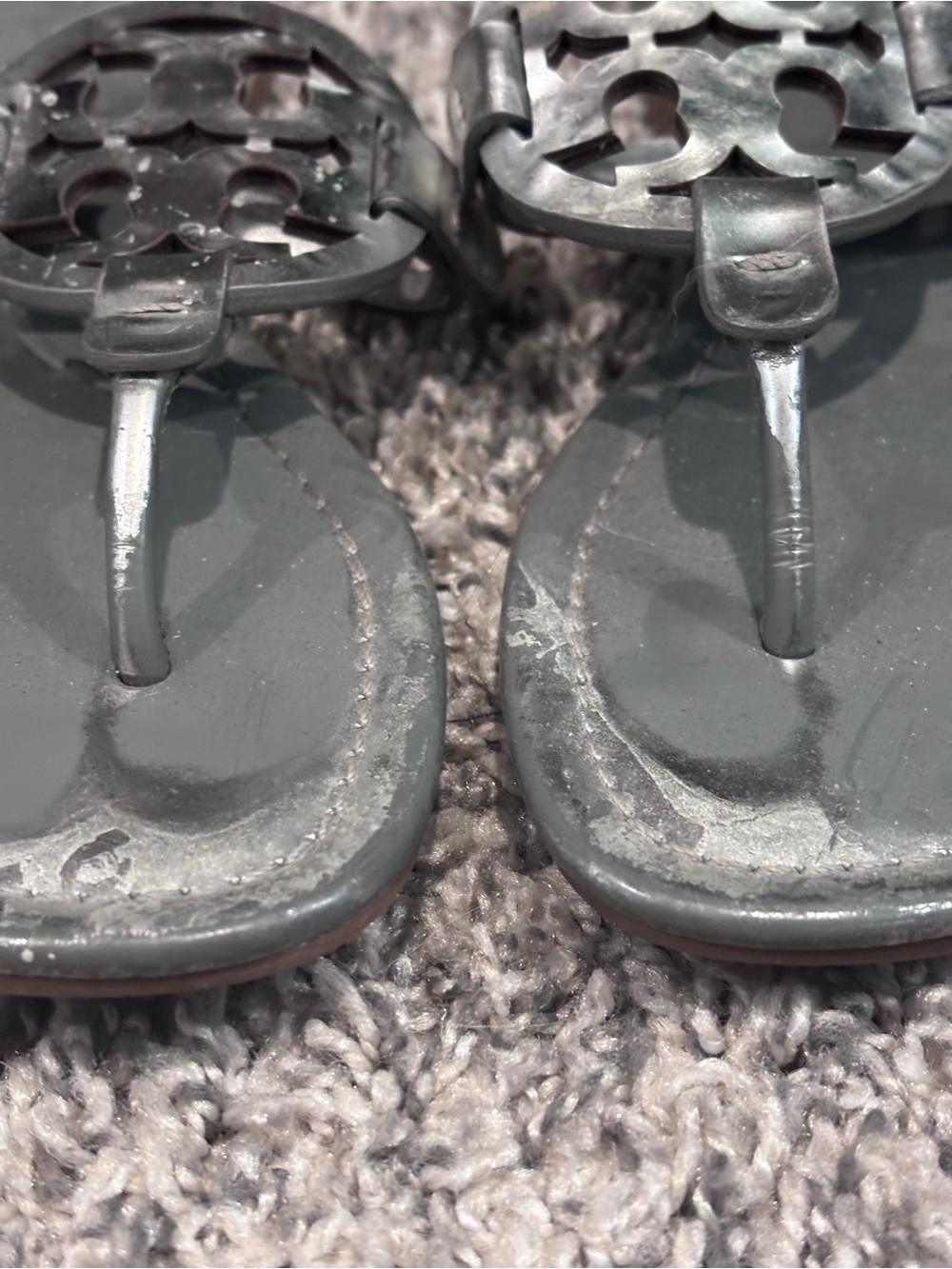 Tory Burch Silver Metallic Logo Thong Sandals - Picture 3 of 10